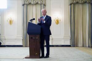 Etats-Unis: Joe Biden exhorte le Congrès à avancer sur ses réformes