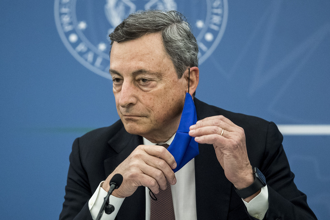 Dopo veti e tensioni Draghi strappa il sì alla riforma. Pontieri decisivi