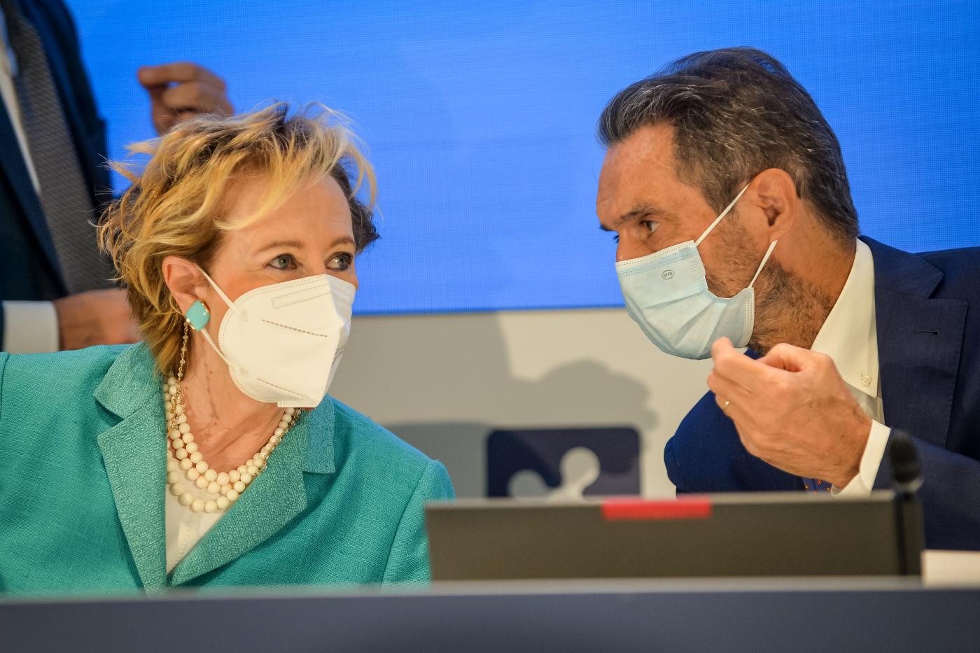 Vaccini, Fontana: “Lombardia al primo posto in Italia, quinta nel mondo” Vaccini, Fontana: “Lombardia al primo posto in Italia, quinta nel mondo”