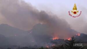 Emergenza incendi, brucia la Sicilia