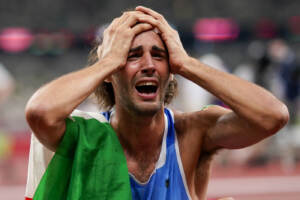 Tokyo 2020, 2 medaglie d'oro nell'atletica per l'Italia con Jacobs nei 100 metri e Tamberi nel salto in alto