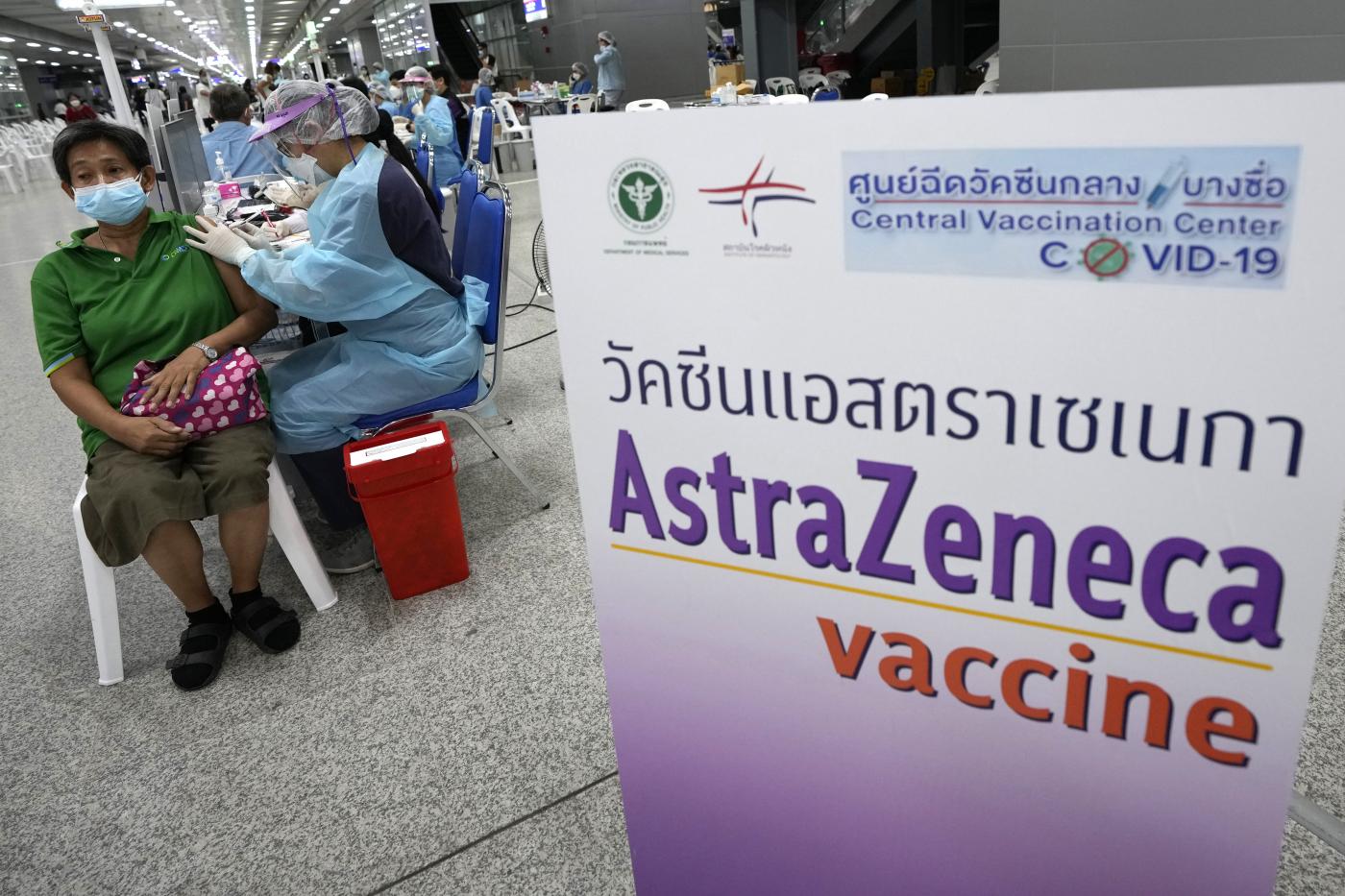 Vaccini, Oms: “Per alcuni studi il mix è più efficace di due dosi Astrazeneca” Vaccini, Oms: “Per alcuni studi il mix è più efficace di due dosi Astrazeneca”