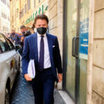 M5S, iscritti votano nuovo statuto. Di Maio: “Inizia nuova fase con Conte”