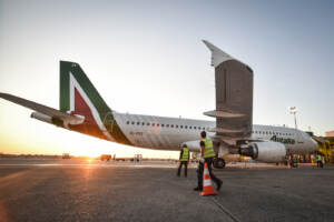 Ita, fonti: irritazione per mancato stop alla vendita di biglietti da parte di Alitalia dopo 15/10