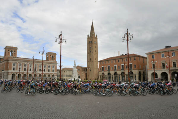 Giro d'Italia 2021 - edizione 104 - Tappa 5 - Da Modena a Cattolica
