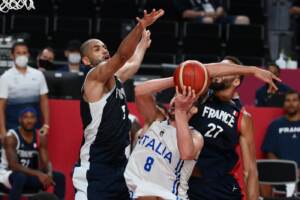 Tokyo 2020, Italbasket fuori a testa alta. Contro la corazzata Francia il cuore non basta