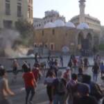 Beirut, anniversario esplosione porto: proteste e scontri con la polizia