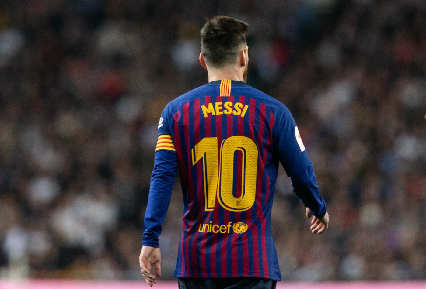 Messi non rinnova con il Barcellona. Psg in pole. Inter attende offerta su Lukaku