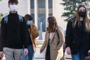 Green pass, cabina di regia: obbligo per docenti scuola e studenti universitari