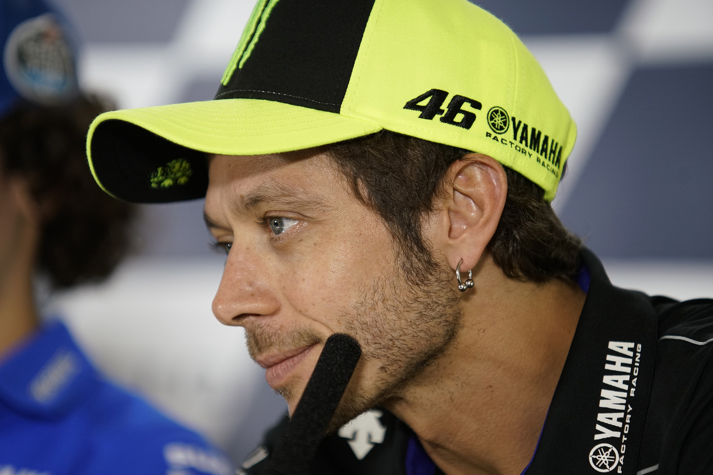 Valentino Rossi annuncia il ritiro: “Avrei voluto correre altri 25 anni”