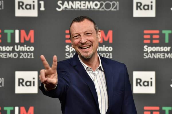 Sanremo 2021 - Photocall Amadeus, Giovanna Botteri ed Achille Lauro