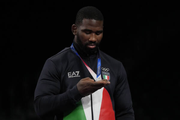 Tokyo 2020, l'italiano Conyedo conquista il bronzo nella lotta libera 97 kg