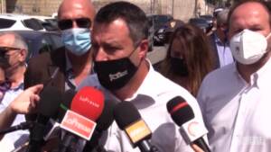 Reddito cittadinanza, Salvini: “Insulto a chi si sveglia alle 6 per andare a lavorare”