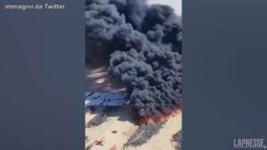 Kuwait, in fiamme la più grande discarica di pneumatici del mondo