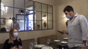 Green pass, ristoratori romani perplessi: “Recensioni negative dai clienti quando chiedevamo i documenti”