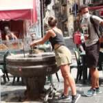 Caldo torrido in Sicilia: spiagge e fontane prese d’assalto a Palermo