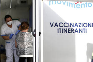 Campagna vaccinale anti Covid 19 itinerante con vaccino Janssen: la tappa al mercato di Ciampino