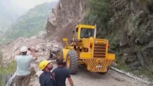 India, continua la ricerca dei dispersi dopo la gigantesca frana nell’Himachal Pradesh