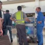 Kabul, migliaia di persone in aeroporto cercano di lasciare l’Afghanistan