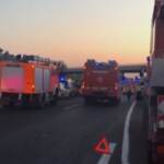 Ungheria, bus si schianta in autostrada: 8 morti, decine di feriti