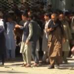 Kabul, code alle banche: cittadini cercano di mettere in salvo i risparmi