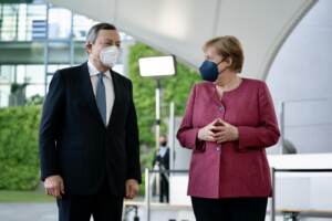 Berlino, presidente Mario Draghi incontra la cancelliera Angela Merkel