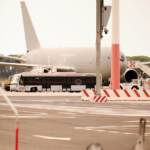 Afghanistan, primo volo ponte aereo: 85 afghani oggi a Fiumicino