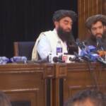 Afghanistan, talebani: “Permetteremo alle donne di lavorare”