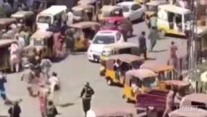 Afghanistan: manifestazione a Jalalabad, talebani aprono il fuoco