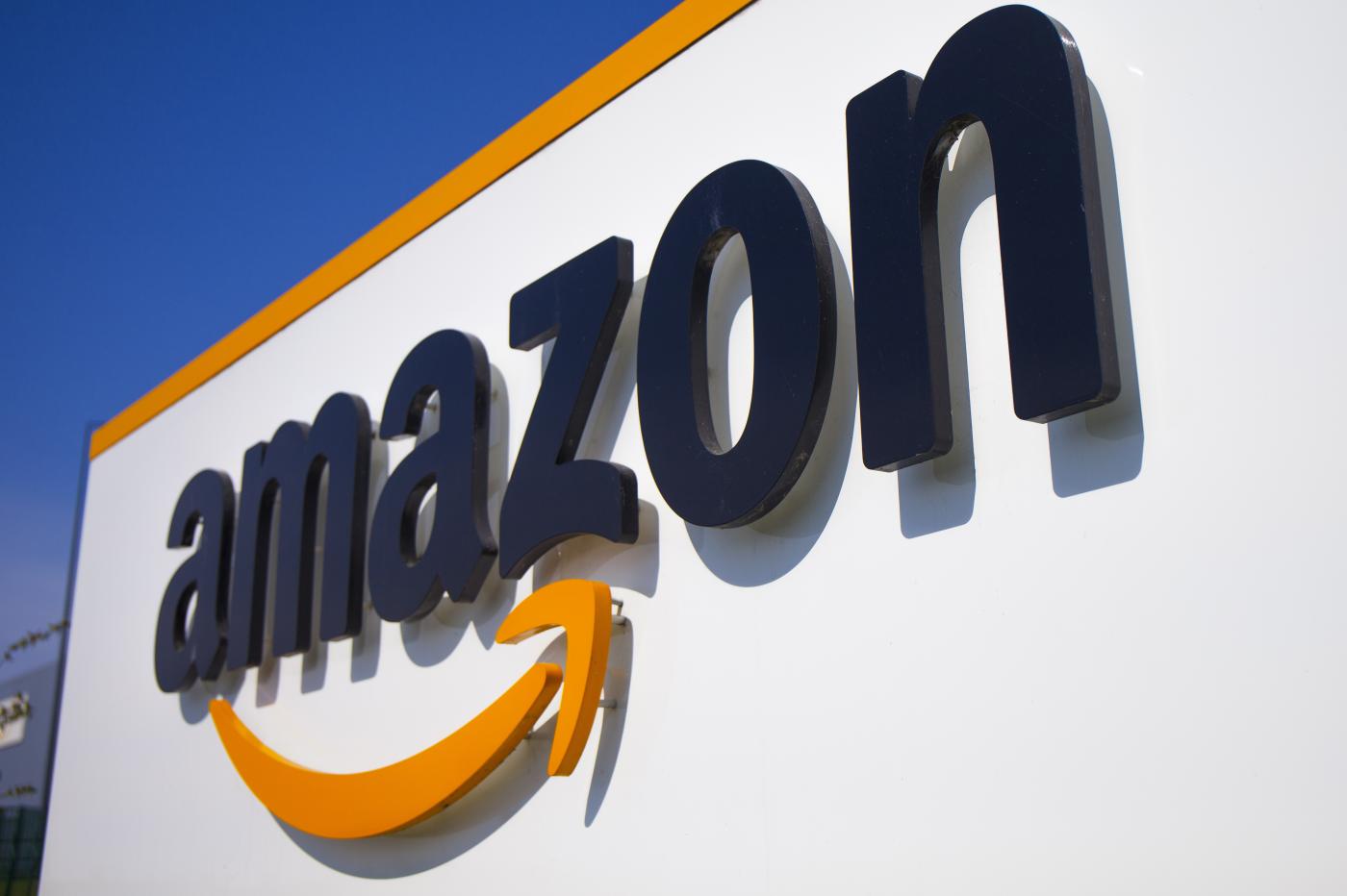 Antitrust, sanzionate Amazon ed Apple per oltre 200 milioni di euro
