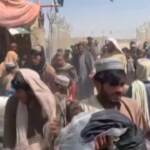 Afghanistan, migliaia provano a lasciare il Paese attraverso il confine col Pakistan