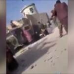 Afghanistan: raffiche di mitra all’aeroporto tra madri e bimbi impauriti