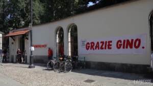 Gino Strada, a Milano aperta la camera ardente