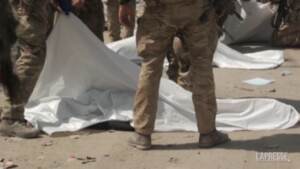 Afghanistan, ancora caos all’aeroporto di Kabul: almeno tre morti
