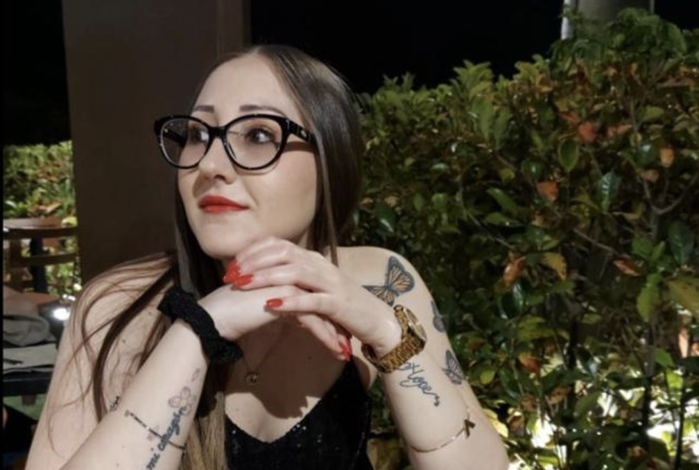 Femminicidio ad Acitrezza, 26enne uccisa in strada. Il fidanzato ritrovato impiccato in un casolare