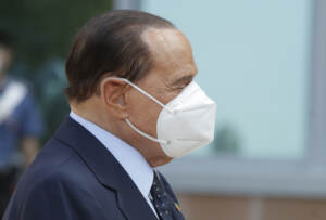 Coronavirus, Berlusconi dimesso dall'ospedale San raffaele