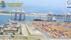 Reggio Calabria, 108 chili di cocaina sequestrati al porto di Gioia Tauro