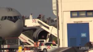 Afghanistan, l’arrivo a Fiumicino dell’ultimo volo del ponte aereo