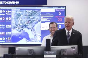Il presidente degli Stati Uniti Joe Biden parla ad un briefing sulle prospettive dell'uragano atlantico