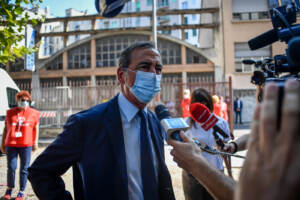 Milano, la camera ardente di Gino Strada presso la sede di Emergency