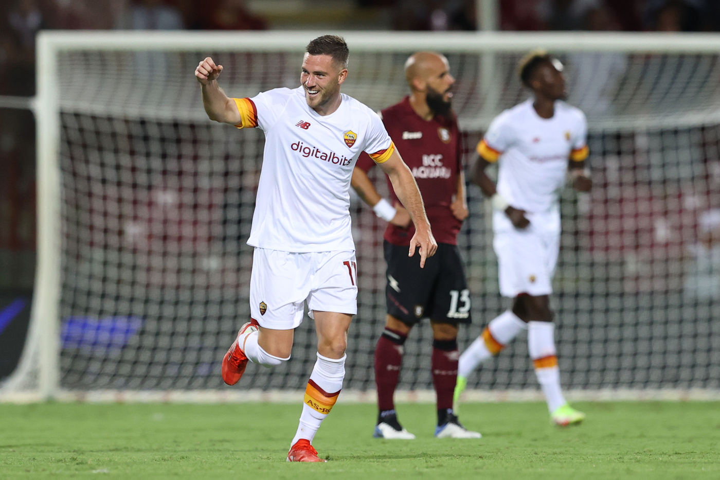 Serie A, Roma travolgente a Salerno: giallorossi si scatenano nella ripresa