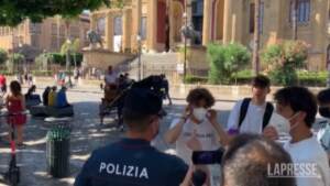 Covid, da oggi la Sicilia è in zona gialla ma nessuno indossa la mascherina