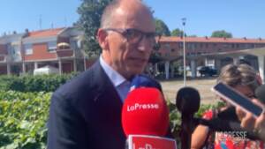 Reddito cittadinanza, Letta: “Non eliminarlo ma migliorarlo per superare limiti”