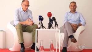 Green pass, Letta: “Solidarietà al giornalista aggredito”