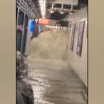 Usa, uragano Ida sferza New York: fiume in piena sulla banchina della metropolitana