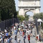 Covid: Rt in leggera diminuzione allo 0,97, ma salgono regioni a rischio moderato