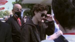 Venezia 78, al Lido arriva Timothee Chalamet