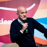 Claudio Bisio sul set di “Vicini di Casa”: “Quando lavorare è un vero piacere”