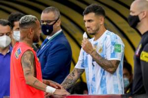 Brasile-Argentina, match sospeso per presunta quarantena violata. La Fifa apre un’indagine
