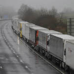 Grave incidente nel milanese: camion in fiamme, carbonizzato ilconducente